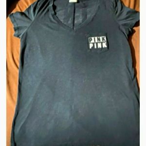VS Pink tee size M